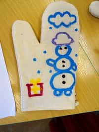 Vánoce se pomalu blíží a děti myslí na dárky pro blízké